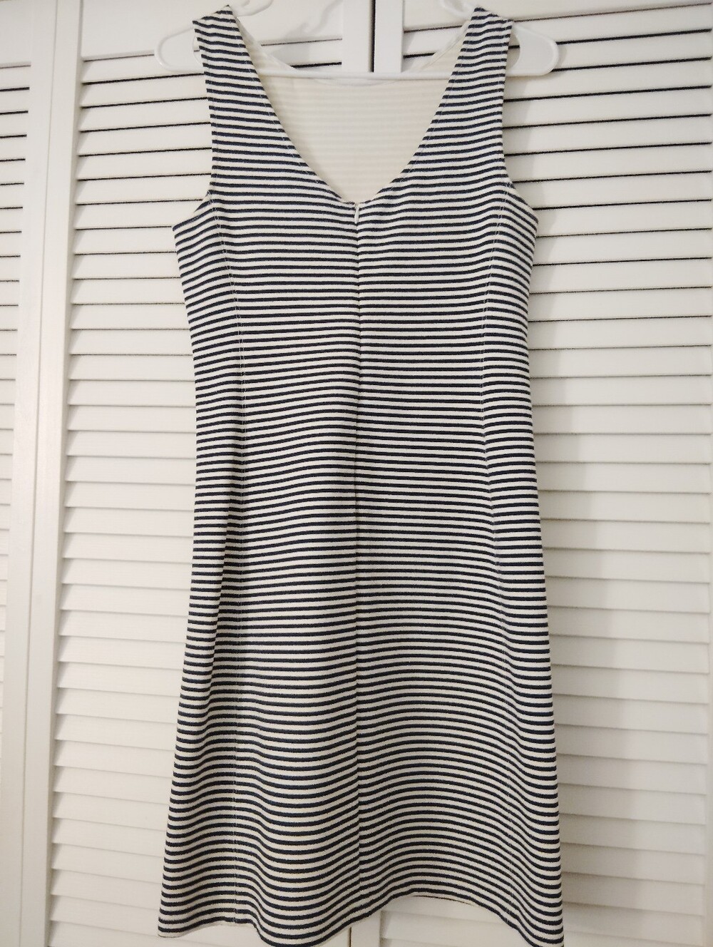 Theory Mivrill Sail Black and White Striped Sleeveless Dress - Picture 4 of 8